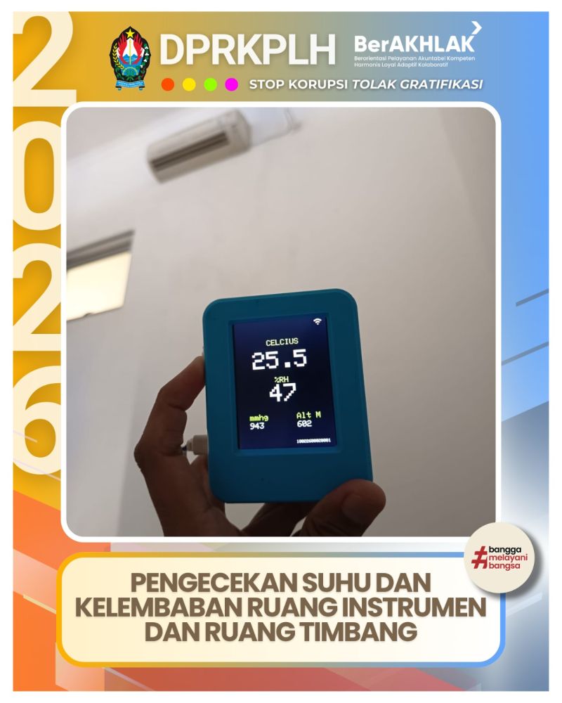 Pastikan Ruangan Ideal, Personel UPT Laboratorium Cek Suhu Ruang Instrumen