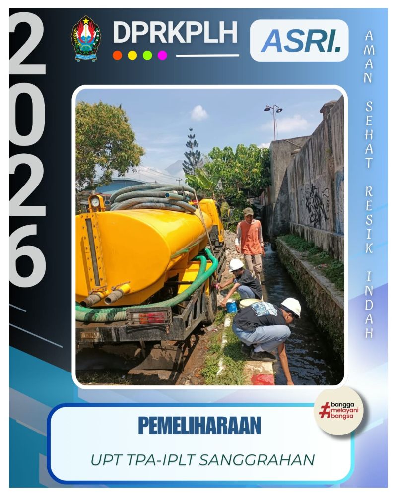 Jaga Kebersihan Armada, Petugas Cuci Kendaraan Demi Kenyamanan Pelayanan
